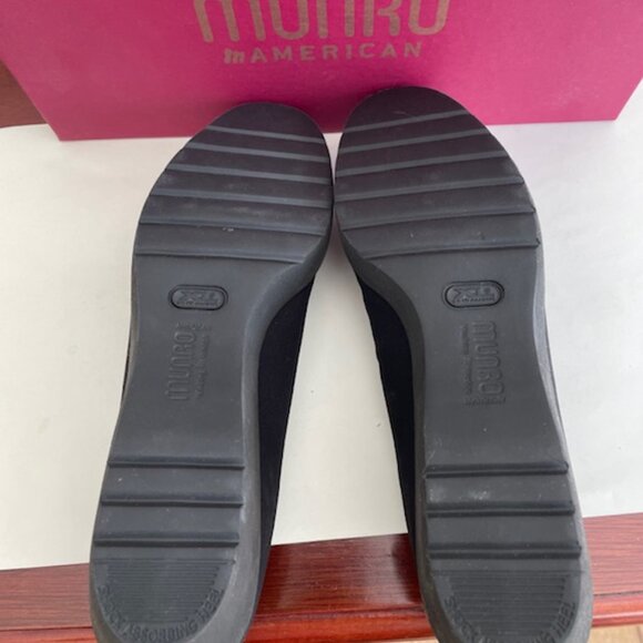 Munro American "Bravo" Women's Wedge Shoes - Picture 3 of 4